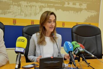El PSOE pide un pleno extraordinario por la polémica del local
