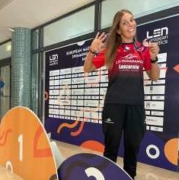 Laura García se cuelga dos bronces en el Europeo Máster