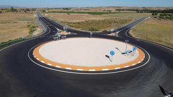 Una nueva rotonda en Pulgar mejorará el tráfico en los Montes