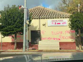 Vandalizada la sede del PSOE de Pulgar