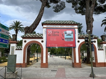 La Feria del Libro estrena los nuevos Jardines del Prado