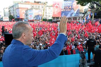 Erdogan inaugura su 
