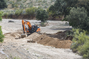 Bargas empieza a reparar el colector junto al arroyo Carrasco