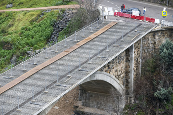 El nuevo puente de Alcántara 'enseña' su ansiada accesibilidad