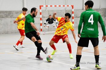 El Cobisa Futsal se lleva el derbi con pegada y aguante (2-5)