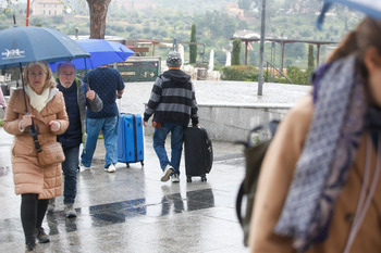 La lluvia no frena el turismo con 80% de ocupación en Toledo