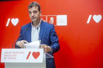 PSOE asegura que el Gobierno local  “ni está ni se le espera”