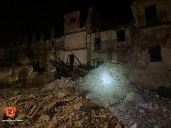 Se derrumba la fachada de un edificio histórico de Oropesa