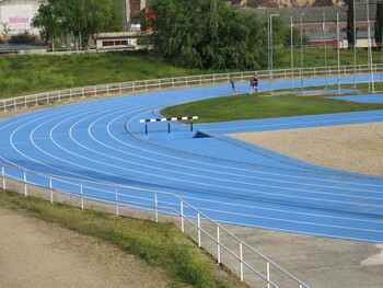 El PSOE de Talavera pide homologar la pista de atletismo